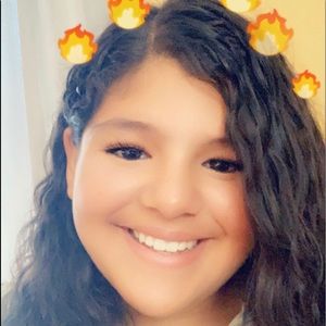 Meet your Posher, Raquel